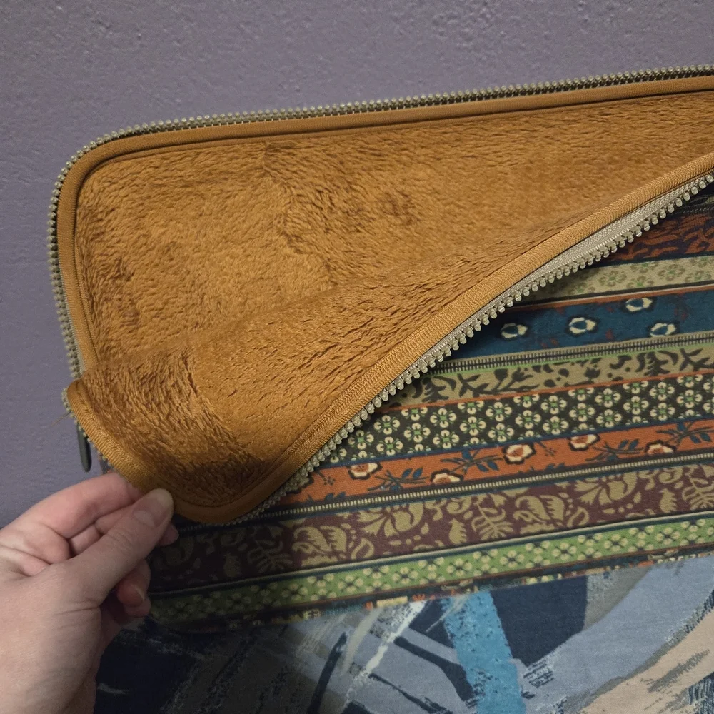 Plemo Zippered Laptop Sleeve